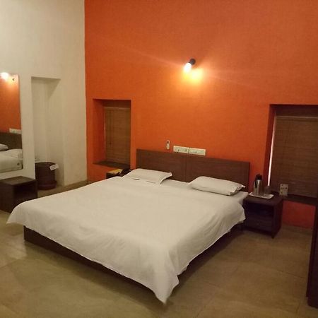 Golden Swan Beach Resort Murūd Buitenkant foto