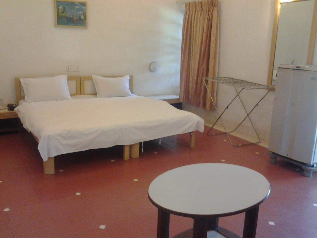 Golden Swan Beach Resort Murūd Buitenkant foto