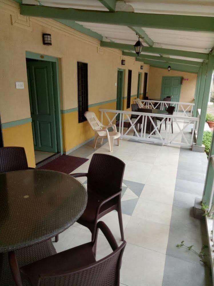Golden Swan Beach Resort Murūd Buitenkant foto