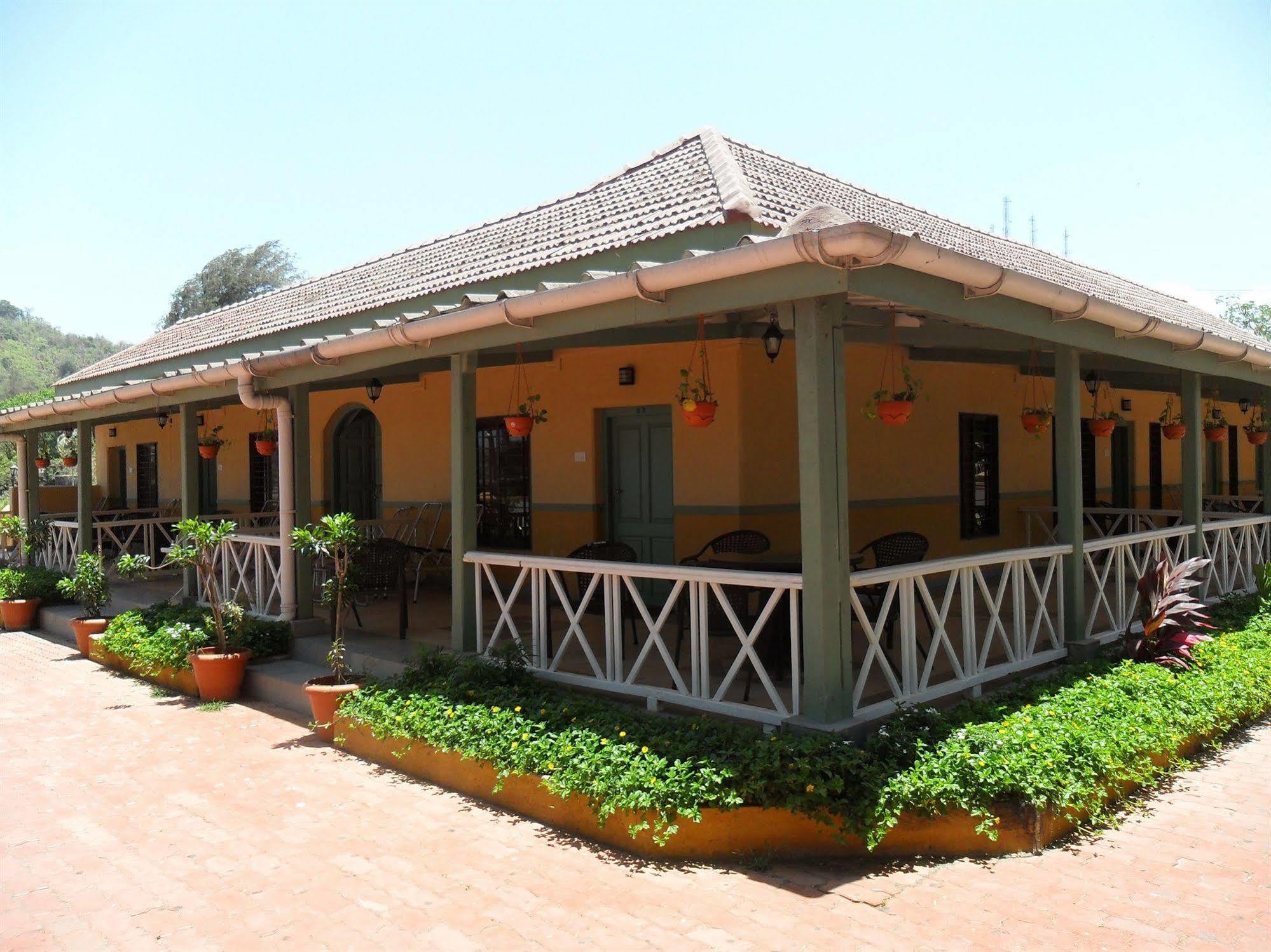 Golden Swan Beach Resort Murūd Buitenkant foto